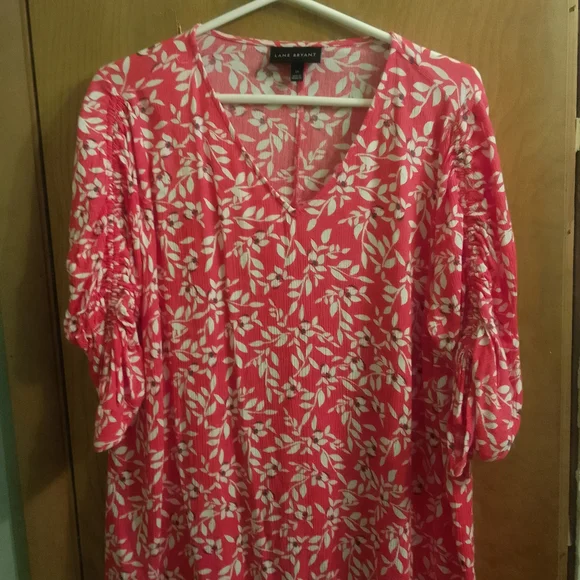 Lane Bryant Pink Floral 3/4 Sleeves Women's Top Fit & Flare Size 16 (21" X 28") - Picture 1 of 8